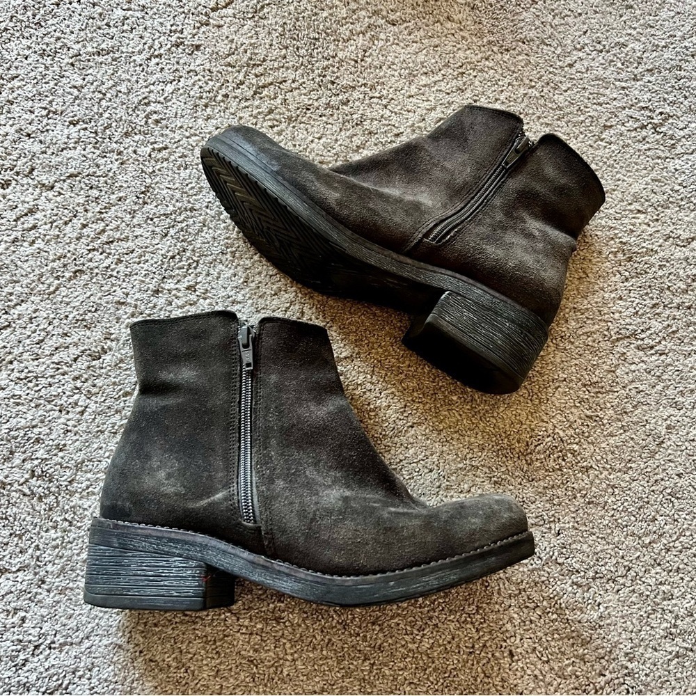 Naot Wander Size 38 Grey Suede Nubuck Comfort Double Zip Ankle Boots
